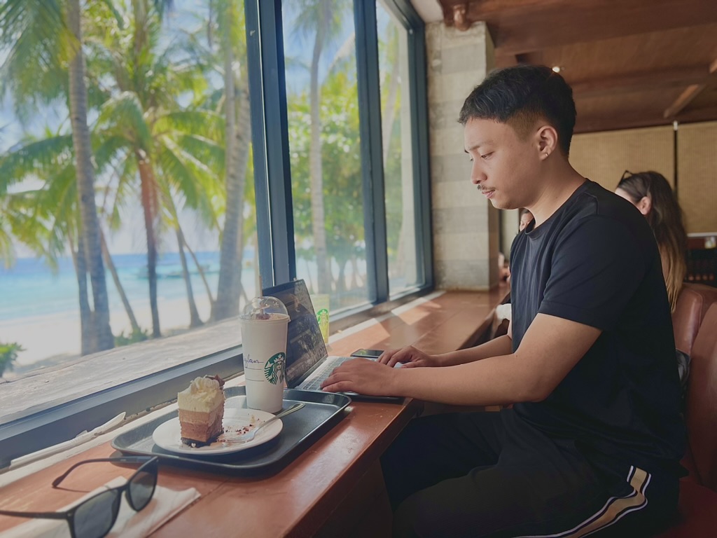 Traveling while working remotely